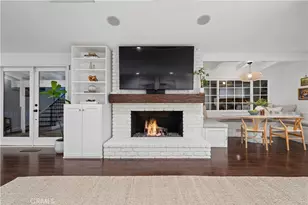 4590 Ensenada Dr, Woodland Hills, CA 91364 - Photo 18