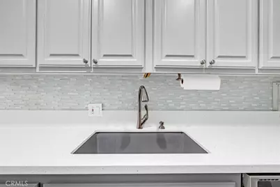 4140 Warner Boulevard #208, Burbank, CA 91505 - Photo 10