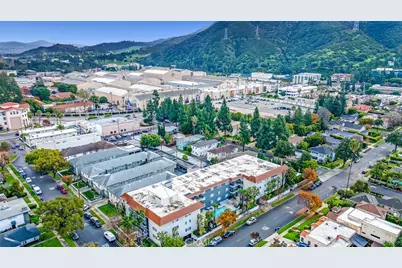 4140 Warner Boulevard #208, Burbank, CA 91505 - Photo 28