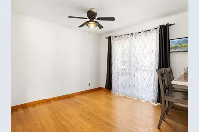 7100 Balboa Boulevard #805, Lake Balboa, CA 91406 - Photo 12