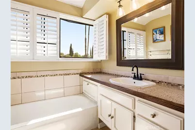 7100 Balboa Boulevard #805, Lake Balboa, CA 91406 - Photo 32