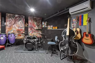 1426 E Tujunga Ave, Burbank, CA 91501 - Photo 26