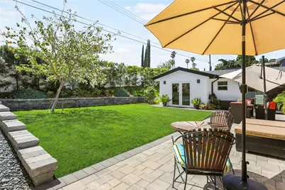 20516 Aetna Street, Woodland Hills, CA 91367 - Photo 34