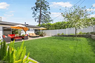 20516 Aetna St, Woodland Hills, CA 91367 - Photo 4