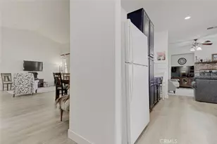 43353 Honeybee, Lancaster, CA 93536 - Photo 8