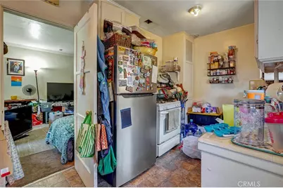 1212 W Victory Boulevard, Burbank, CA 91506 - Photo 42