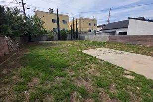 2321 N Naomi St, Burbank, CA 91504 - Photo 10