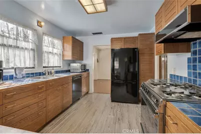 357 Vine Street, Glendale, CA 91204 - Photo 18