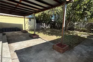 2236 N Manning, Burbank, CA 91505 - Photo 22