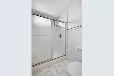 10831 Roycroft #9, Los Angeles, CA 91352 - Photo 20