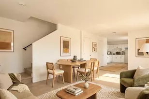 835 E 33rd St, Los Angeles, CA 90011 - Photo 2