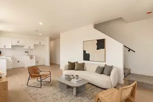 835 E 33rd St, Los Angeles, CA 90011 - Photo 4