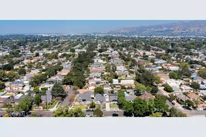 2115 W Clark Avenue, Burbank, CA 91506 - Photo 50