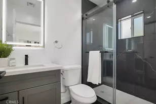 2115 W Clark Ave, Burbank, CA 91506 - Photo 40