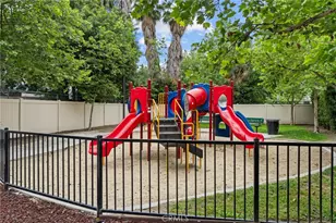 14840 Maple Terrace, Los Angeles, CA 91402 - Photo 26