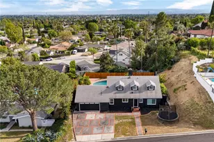 17052 Barneston, Granada Hills, CA 91344 - Photo 52