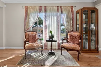 820 S Kenneth, Burbank, CA 91501 - Photo 8