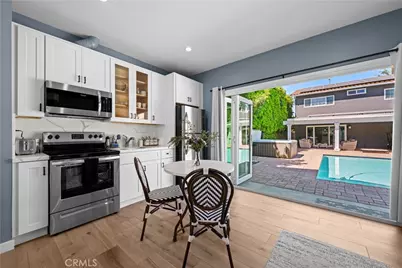 1622 W Oak, Burbank, CA 91506 - Photo 50