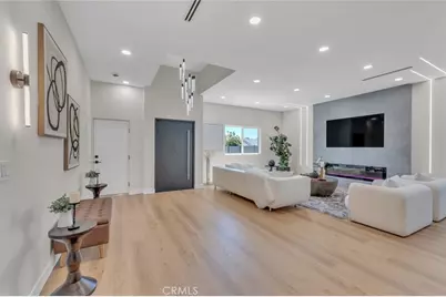 7115 Matilija Avenue, Van Nuys, CA 91405 - Photo 12