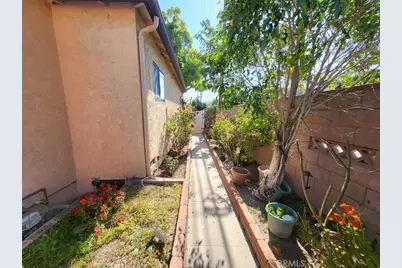 532 N Reese, Burbank, CA 91506 - Photo 14