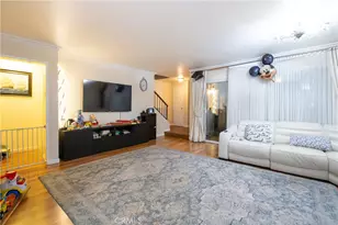 9551 Via Ricardo, Burbank, CA 91504 - Photo 4