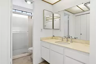 330 N 5th St, Burbank, CA 91501 - Photo 24