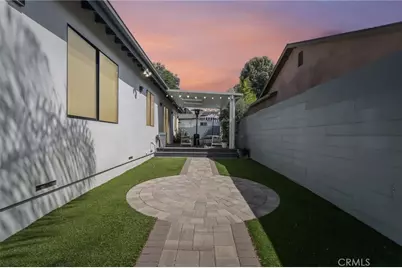17812 Bromley Court, Encino, CA 91316 - Photo 44