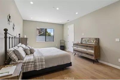 17812 Bromley Court, Encino, CA 91316 - Photo 20