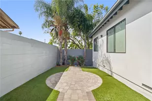 17812 Bromley Ct, Encino, CA 91316 - Photo 36