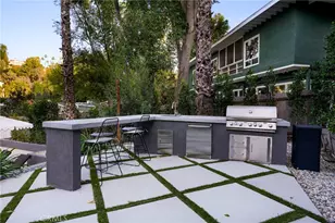 4828 Regalo, Woodland Hills, CA 91364 - Photo 34