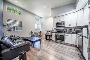 5743 Case, North Hollywood, CA 91601 - Photo 30