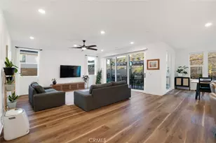 28619 Sunny Ridge Ter, Castaic, CA 91384 - Photo 2