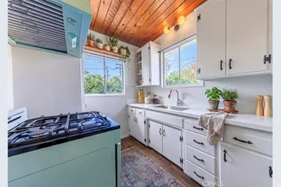 5629 Cleon, North Hollywood, CA 91601 - Photo 4