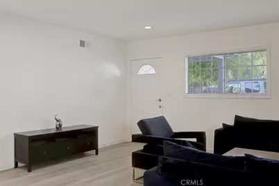 14918 Wyandotte, Van Nuys, CA 91405 - Photo 10