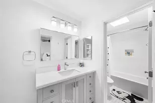 612 Wilcox Ave, Los Angeles, CA 90004 - Photo 42