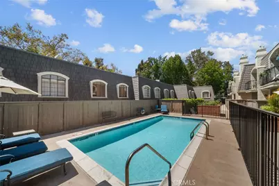 612 Wilcox Avenue, Los Angeles, CA 90004 - Photo 24
