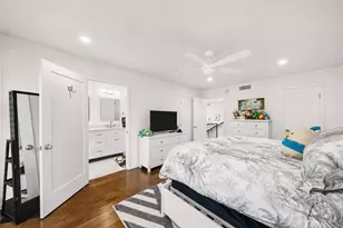 612 Wilcox Ave, Los Angeles, CA 90004 - Photo 32