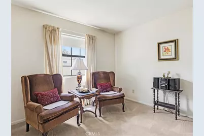 921 E Elmwood Avenue, Burbank, CA 91501 - Photo 18