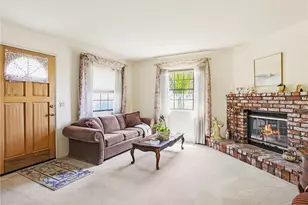 921 E Elmwood Ave, Burbank, CA 91501 - Photo 10