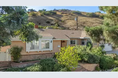 8515 Petaluma, Los Angeles, CA 91352 - Photo 2