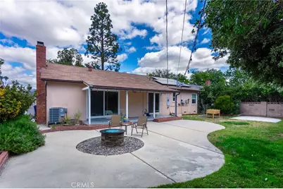 21000 Elkwood, Canoga Park, CA 91304 - Photo 2