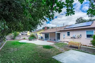 21000 Elkwood, Canoga Park, CA 91304 - Photo 22