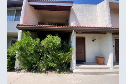 9562 Via Bernardo, Burbank, CA 91504 - Photo 2