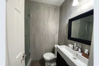9562 Via Bernardo, Burbank, CA 91504 - Photo 18