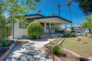 14260 Kittridge St, Van Nuys, CA 91405 - Photo 2