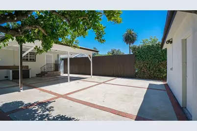 14260 Kittridge Street, Van Nuys, CA 91405 - Photo 24