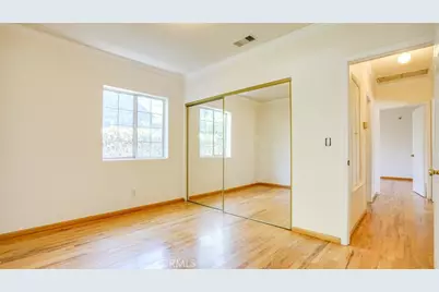 14260 Kittridge Street, Van Nuys, CA 91405 - Photo 12