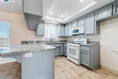 21019 Rambling, Apple Valley, CA 92308 - Photo 8
