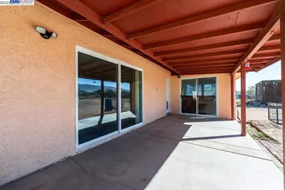 21019 Rambling, Apple Valley, CA 92308 - Photo 14