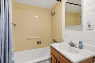3057 Orange Ave, La Crescenta, CA 91214 - Photo 22